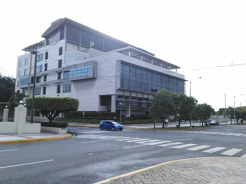 varios empleados de la Procuraduría detenidos en operativo